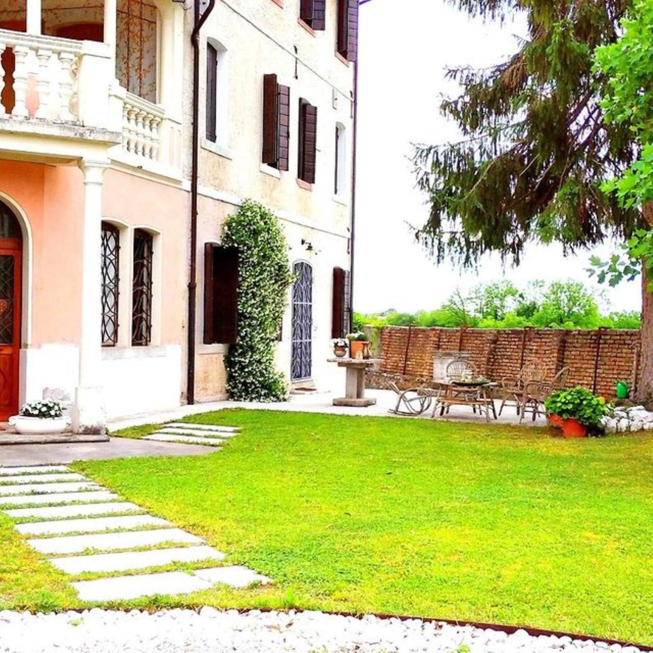 B&B Ernestine Family Home Канева Экстерьер фото