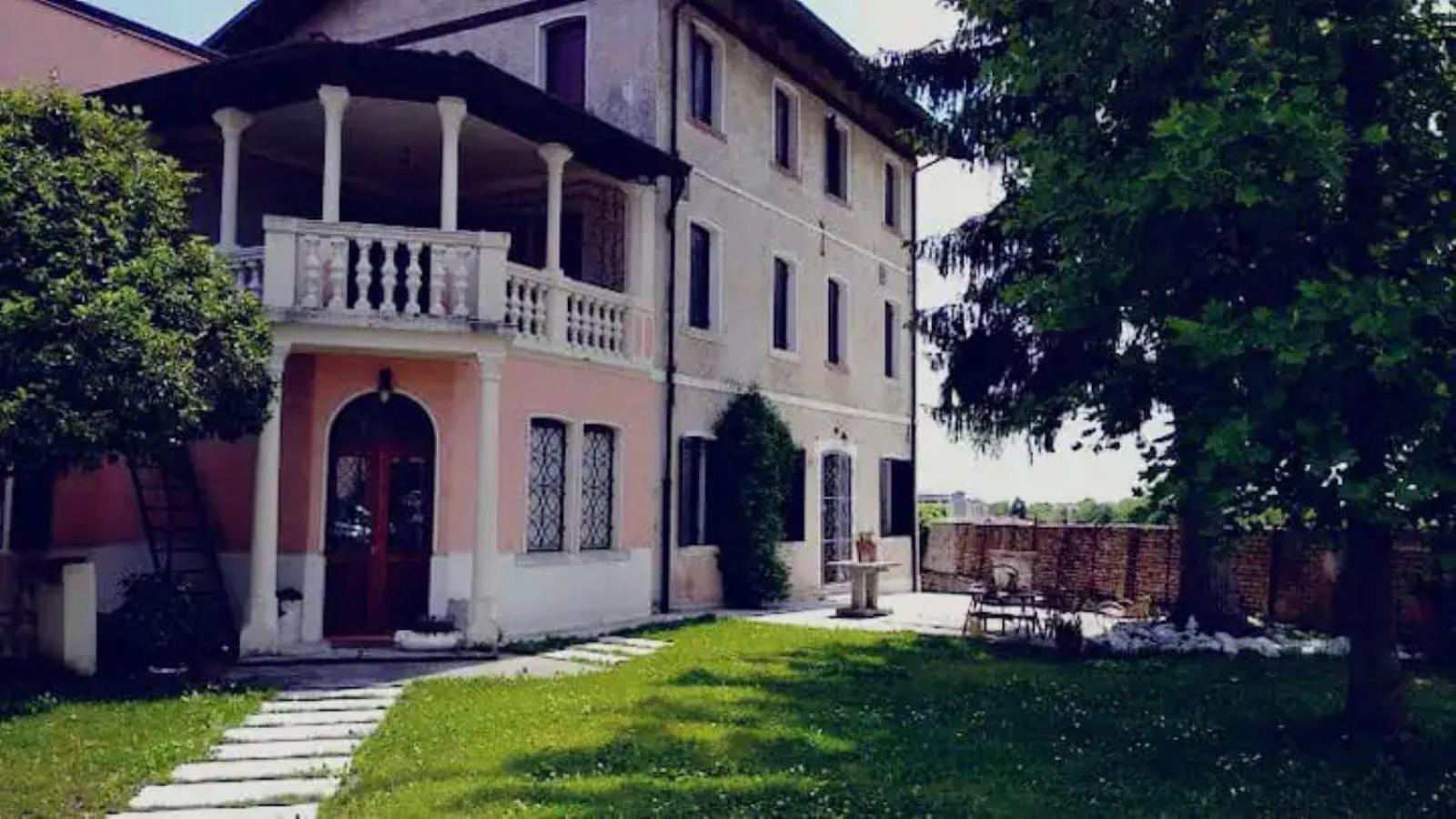 B&B Ernestine Family Home Канева Экстерьер фото